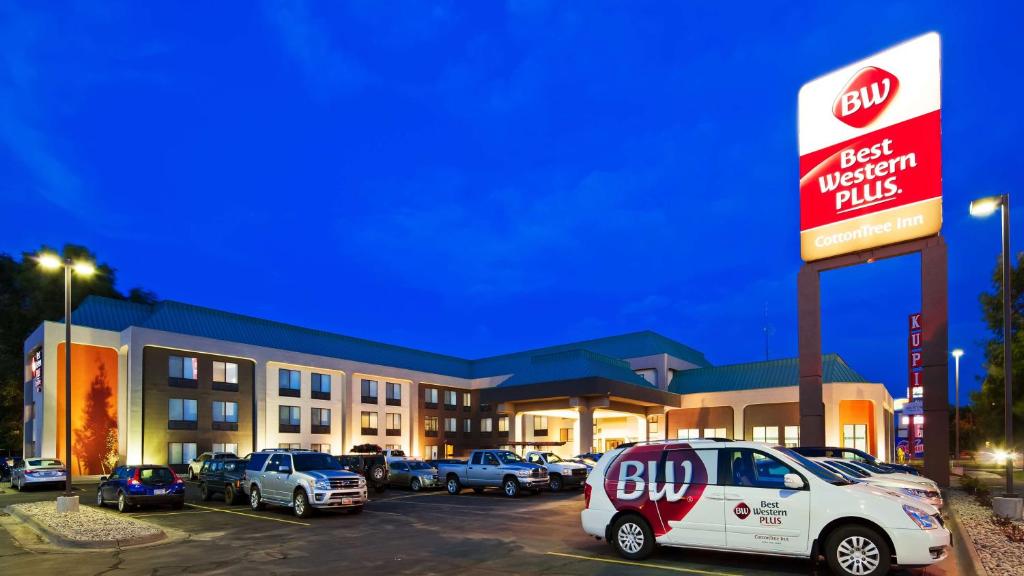 Best Western Plus CottonTree Inn Main image 1